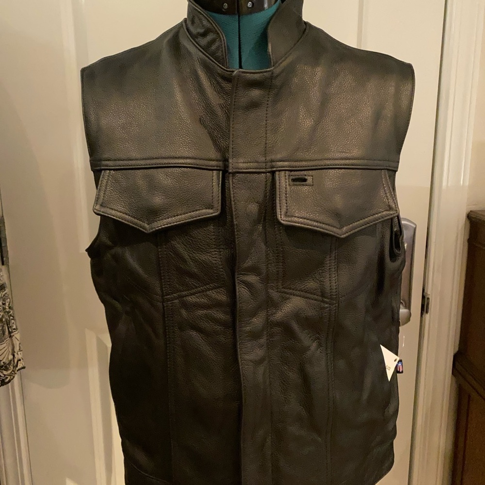Men’s Leather Motorcycle Vest